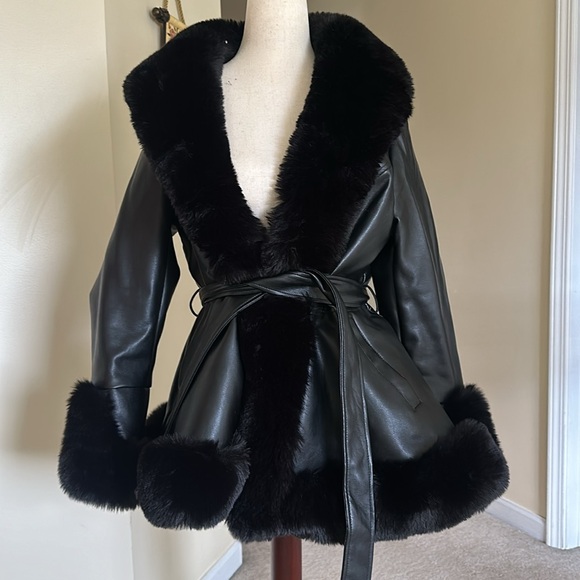 Only wore this once for my birthday dinner and never worn again. Like brand new - Picture 3 of 4